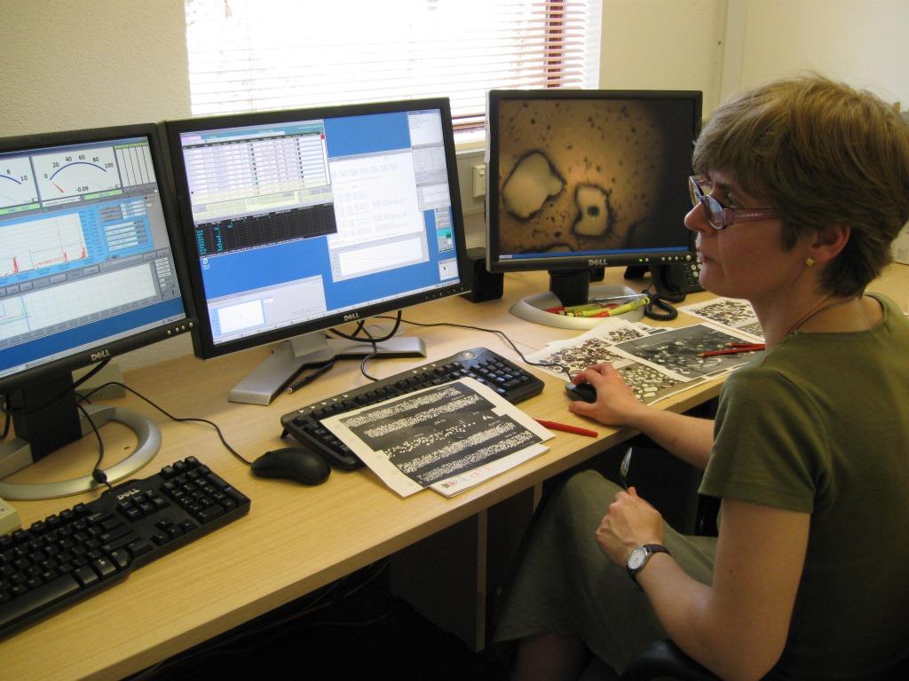 Geochronologia dla potrzeb Mapy Kratonu, sesja analityczna w laboratorium SHRIMP w Research School of Earth Sciences (RSES), Australian National University (ANU) w Canberze, czerwiec 2011