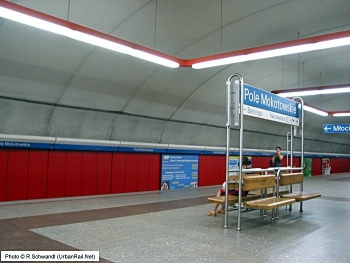 Peron stacji Metro Pole Mokotowskie