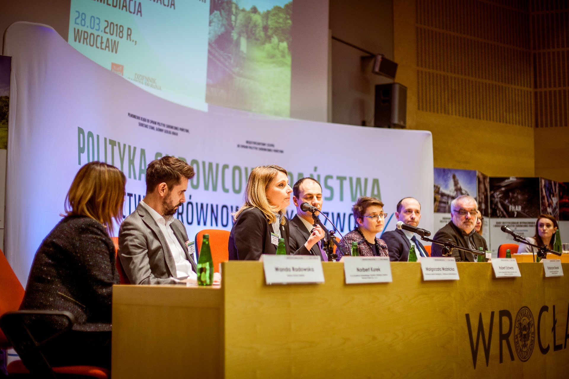 Panel pt. "Aspekty gospodarowania surowcami mineralnymi, rekultywacja, remediacja"