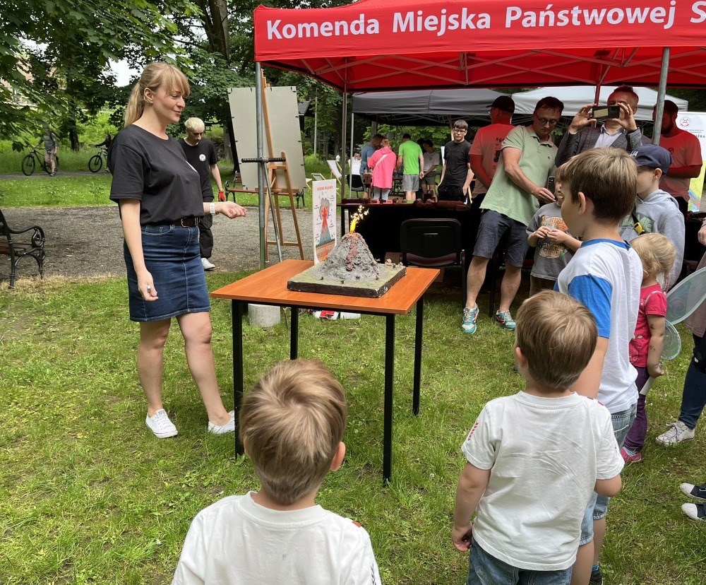 prezentacja makiety wulkanu