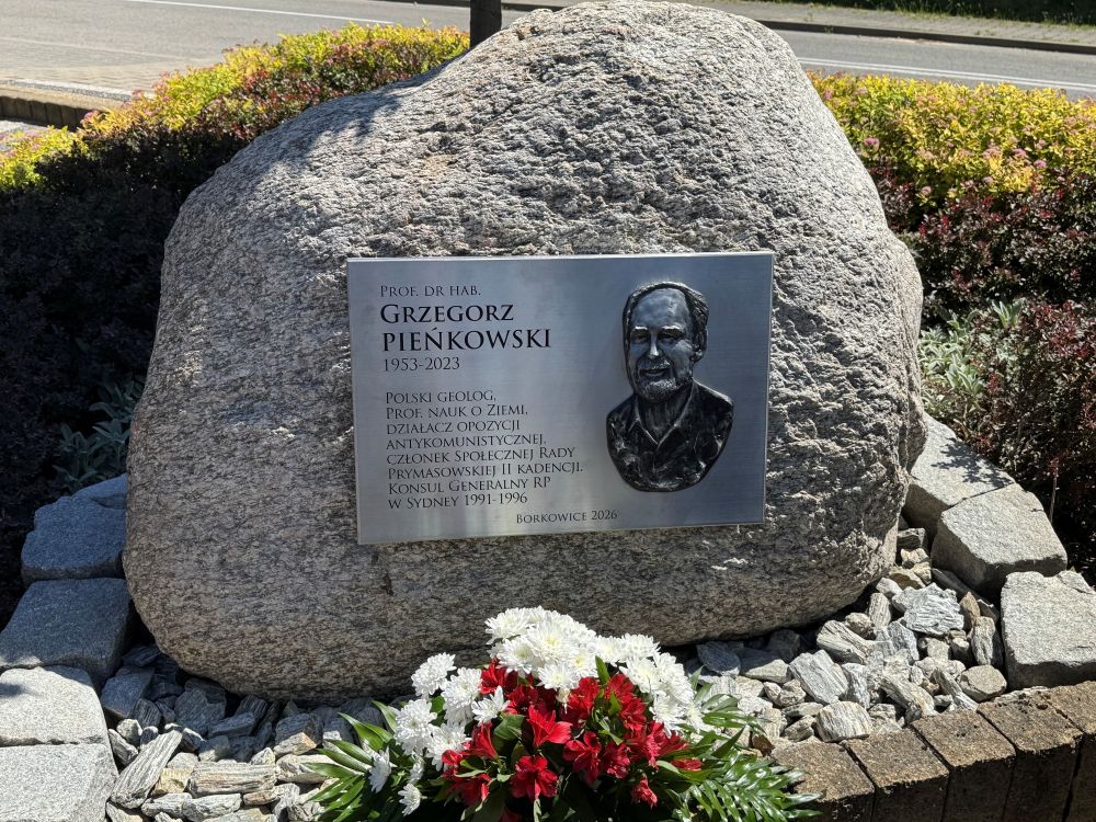 tablica pamiętkowa