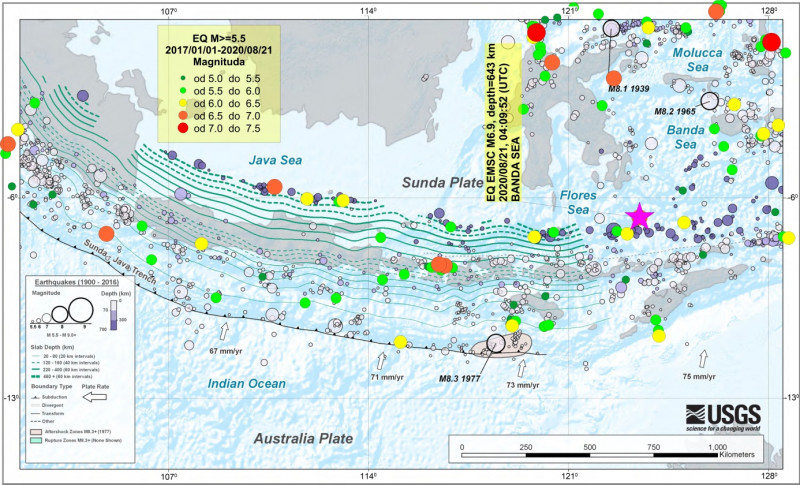 Mapa sejsmotektoniczna regionu Morza Banda (Indonezja) wraz z obszarami otaczającymi (mapa bazowa – USGS) z naniesioną lokalizacją epicentrów trzęsień ziemi o magnitudzie M5.5+ od 1900 do 2016 roku (USGS) uzupełniona o lokalizację epicentrów zdarzeń zarejestrowanych pomiędzy 01.01.2017 a 21.08.2020 r. (uzupełnienie mapy podstawowej PSG na podstawie danych EMSC)