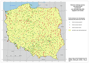 Poziom wód podziemnych w II kwartale roku hydrologicznego 2025 w punktach badawczych sieci SOBWP. Mapa Polski z lokalizacją punktów z zaznaczonymi strefami stanów wód podziemnych