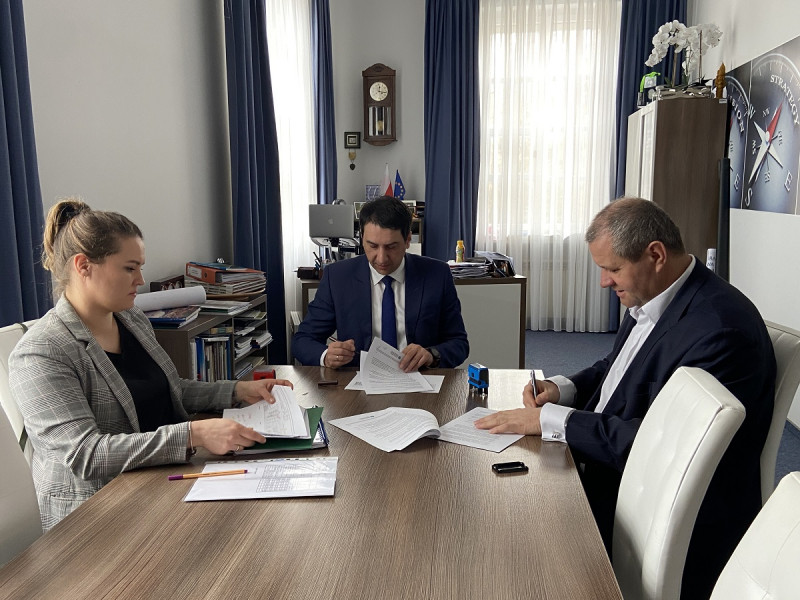 Podpisanie umowy przez Inżyniera Projektu
