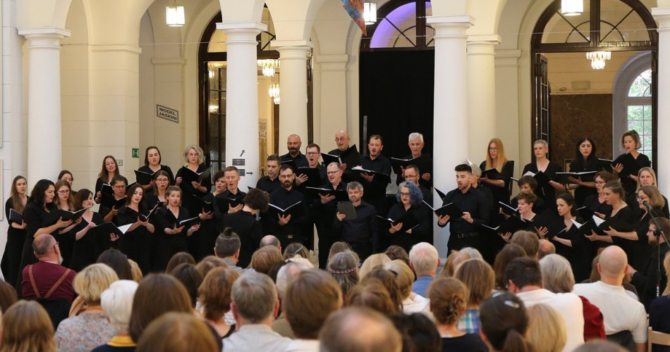 Koncert Korzenie i echa