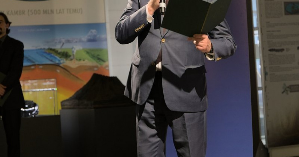 02 Pod stopami bogów