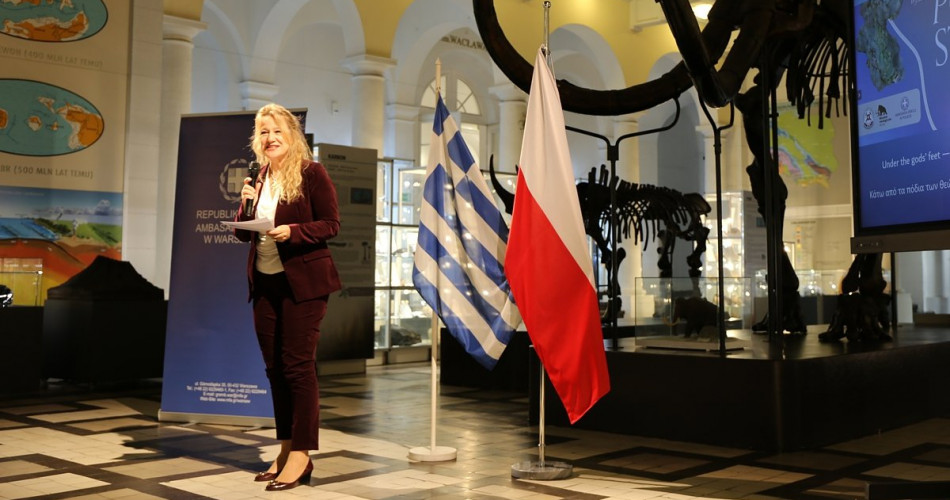 04 Pod stopami bogów