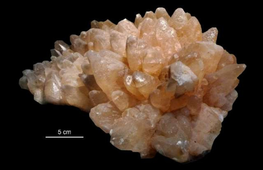 Minerał krystalizujący w układzie trygonalnym