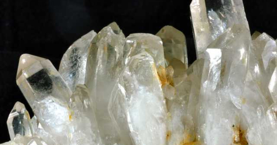 Połysk szklisty Kwarc krystaliczny – kryształ górski 