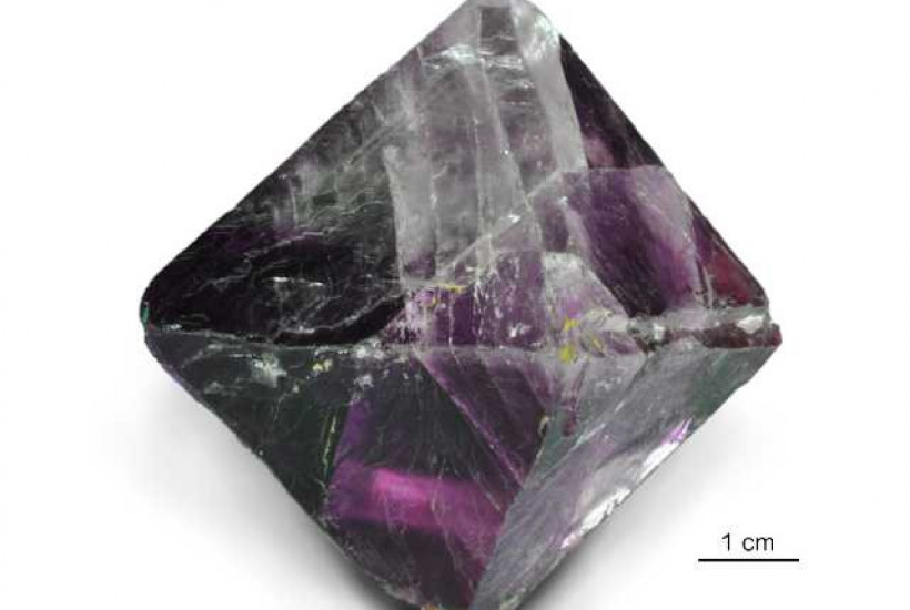 Minerał krystalizujący w układzie regularnym